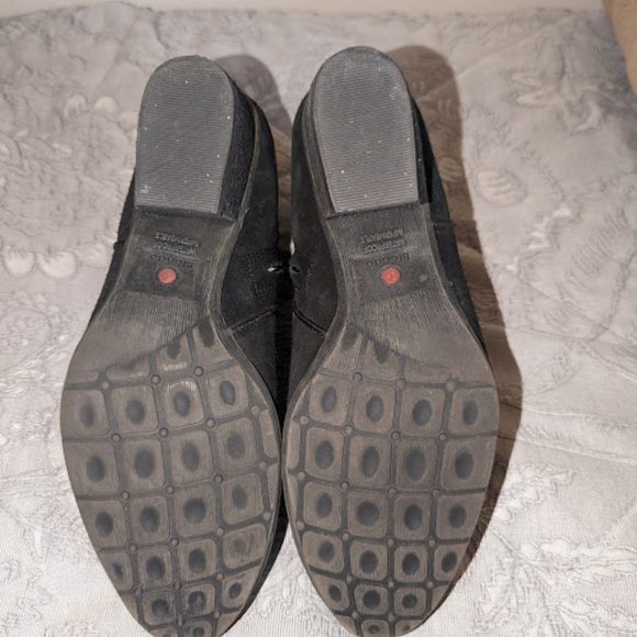 NWOT Blondo Black Suede Booties Size 8 - Picture 5 of 6